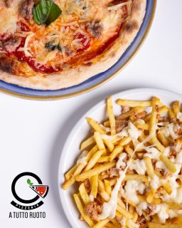 🎉 APERTURA STRAORDINARIA – Lunedì 2 Giugno
📣 Lo sappiamo, il lunedì di solito ce ne stiamo buoni… ma quando è festa, si festeggia insieme!
Per la Festa della Repubblica, lunedì 2 giugno la nostra pizzeria sarà aperta per farvi gustare la regina del nostro forno: la vera pizza nel ruoto! 🔥🍕
📍Prenota il tuo tavolo, ché se il ruoto scrocchia… è peccato perderlo.
📞 081 1953 3039 / 📲 +39 333 308 8474
🚚 Delivery con 𝗝𝘂𝘀𝘁 𝗘𝗮𝘁 𝗲 𝗔𝘃𝘃𝗼𝗼𝗹𝗼.
➖➖➖➖➖➖➖➖➖➖
#pizzeriAtuttoRuoto
❤️ Genuina, verace, com’a casa. Anche di lunedì.
#AperturaStraordinaria #PizzaNelRuoto #2Giugno #FestaDellaRepubblica #PizzeriaVerace #LunedìPizza #ScrocchiaBene